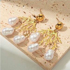 Statement drop earrings M295